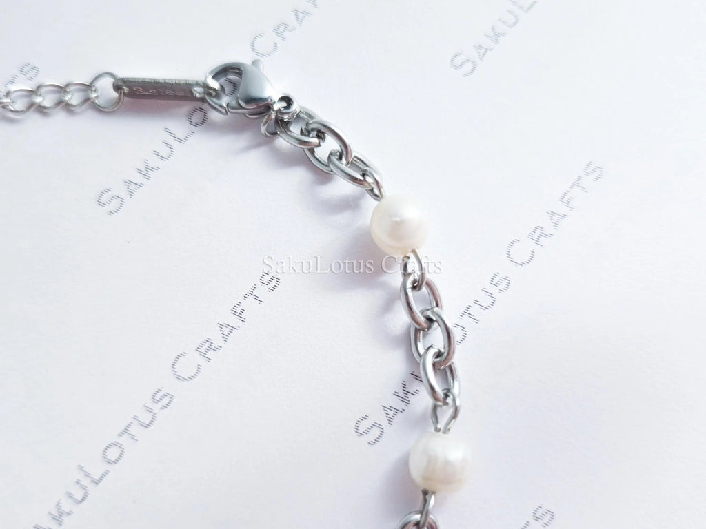 Natural Freshwater Pearl Bracelet • 6" Chunky Stainless Steel Chain • 18K Gold or Silver Finish • Adjustable Extender