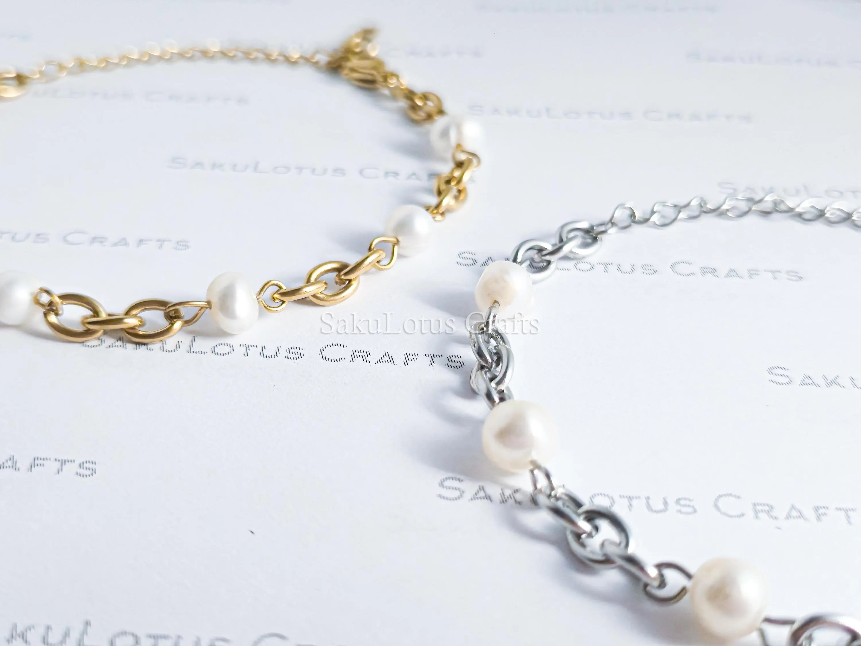 Natural Freshwater Pearl Bracelet • 6" Chunky Stainless Steel Chain • 18K Gold or Silver Finish • Adjustable Extender