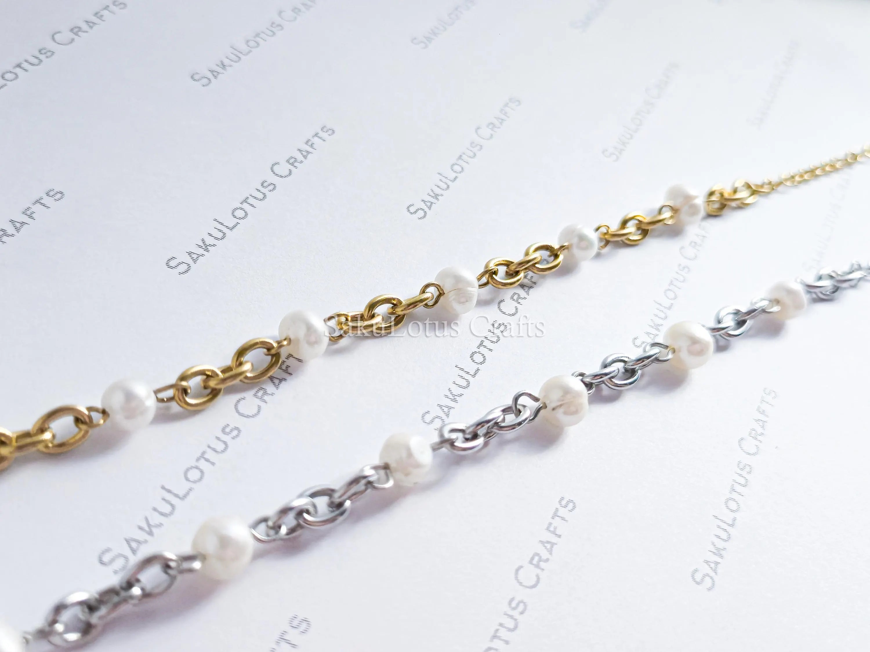 Natural Freshwater Pearl Bracelet • 6" Chunky Stainless Steel Chain • 18K Gold or Silver Finish • Adjustable Extender