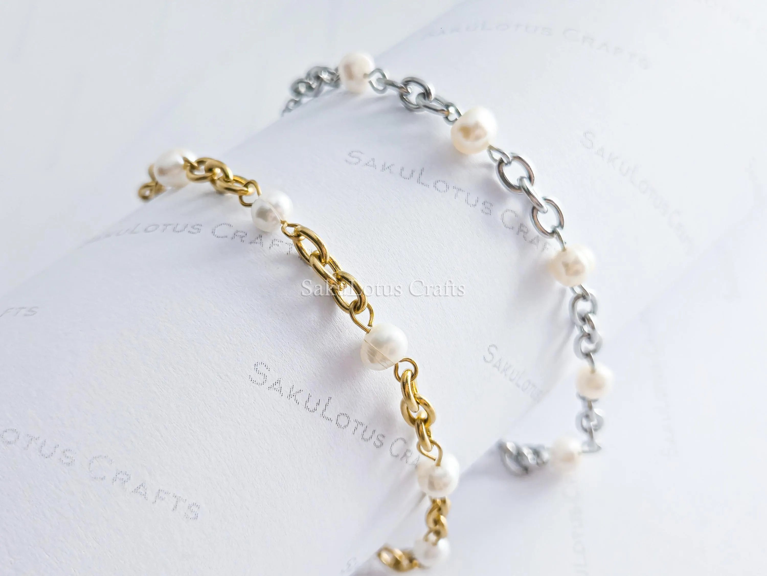 Natural Freshwater Pearl Bracelet • 6" Chunky Stainless Steel Chain • 18K Gold or Silver Finish • Adjustable Extender