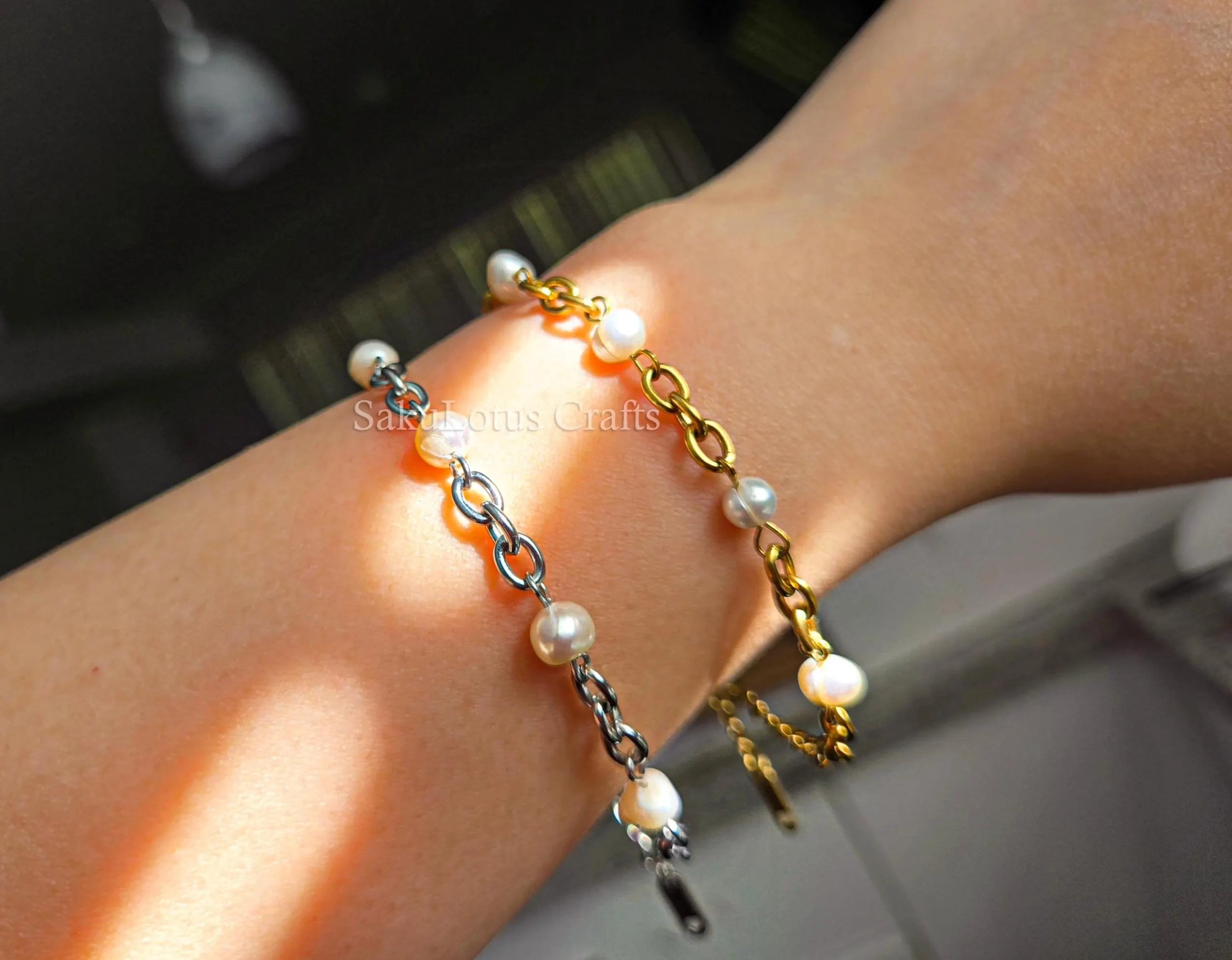 Natural Freshwater Pearl Bracelet • 6" Chunky Stainless Steel Chain • 18K Gold or Silver Finish • Adjustable Extender